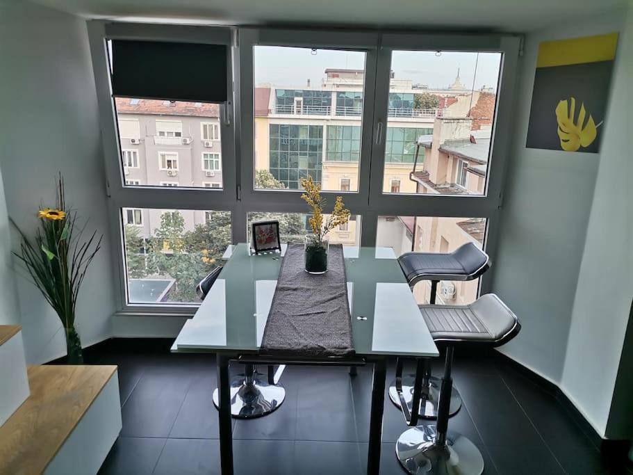 Sky-View Apartmentin Perfect City Center Sofia Sófia Exterior foto